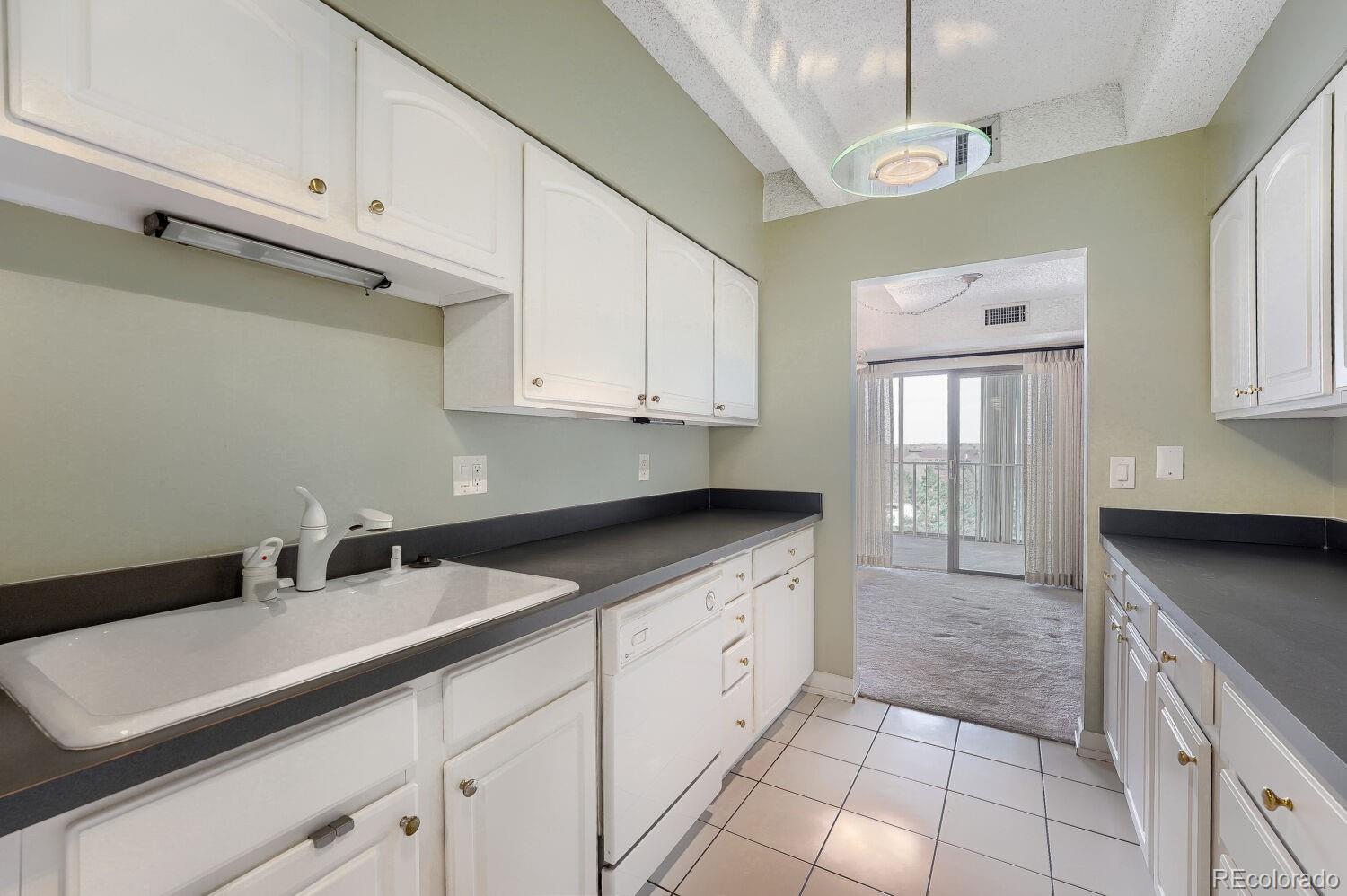 MLS Image #3 for 7877 e mississippi avenue,denver, Colorado