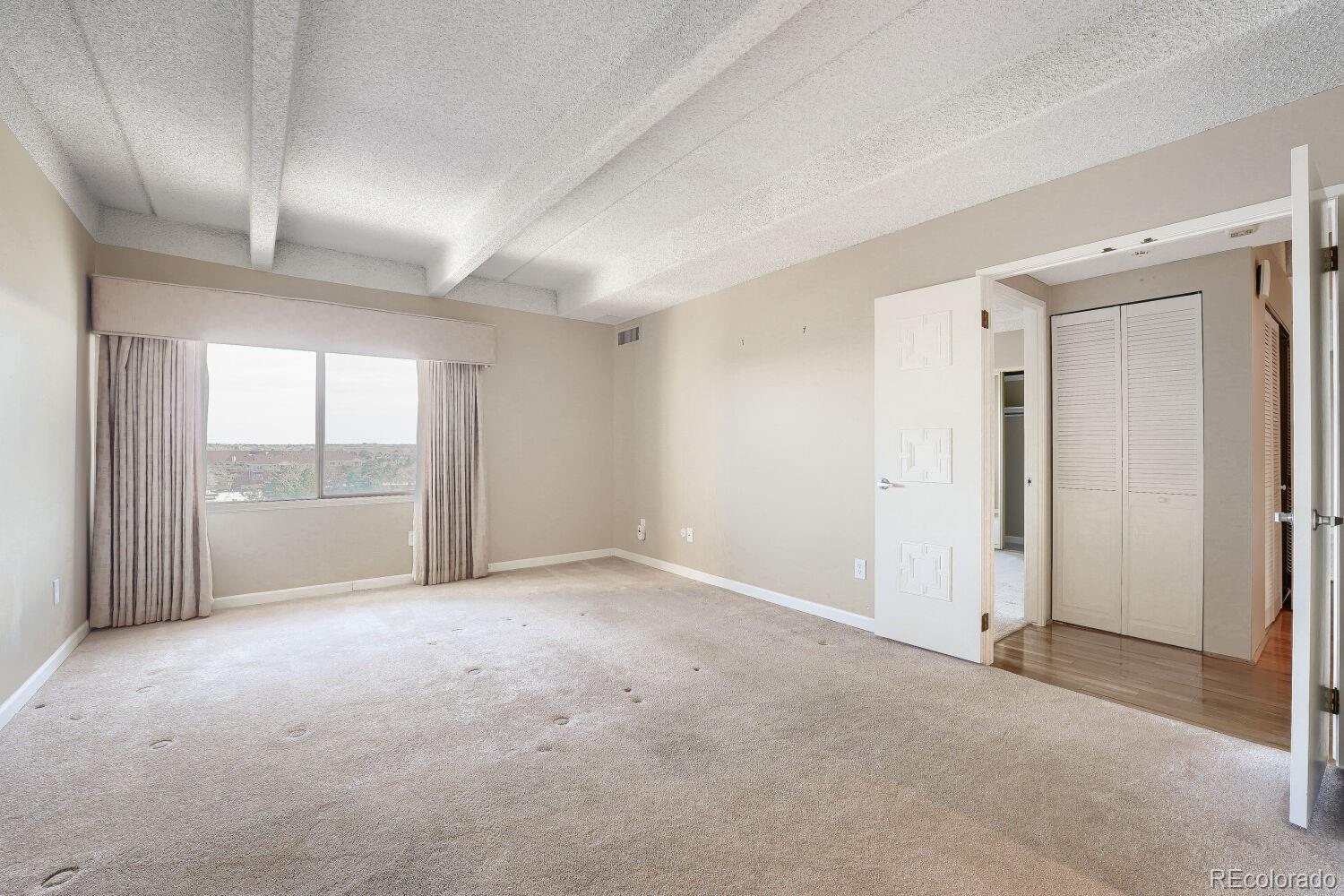 MLS Image #7 for 7877 e mississippi avenue,denver, Colorado