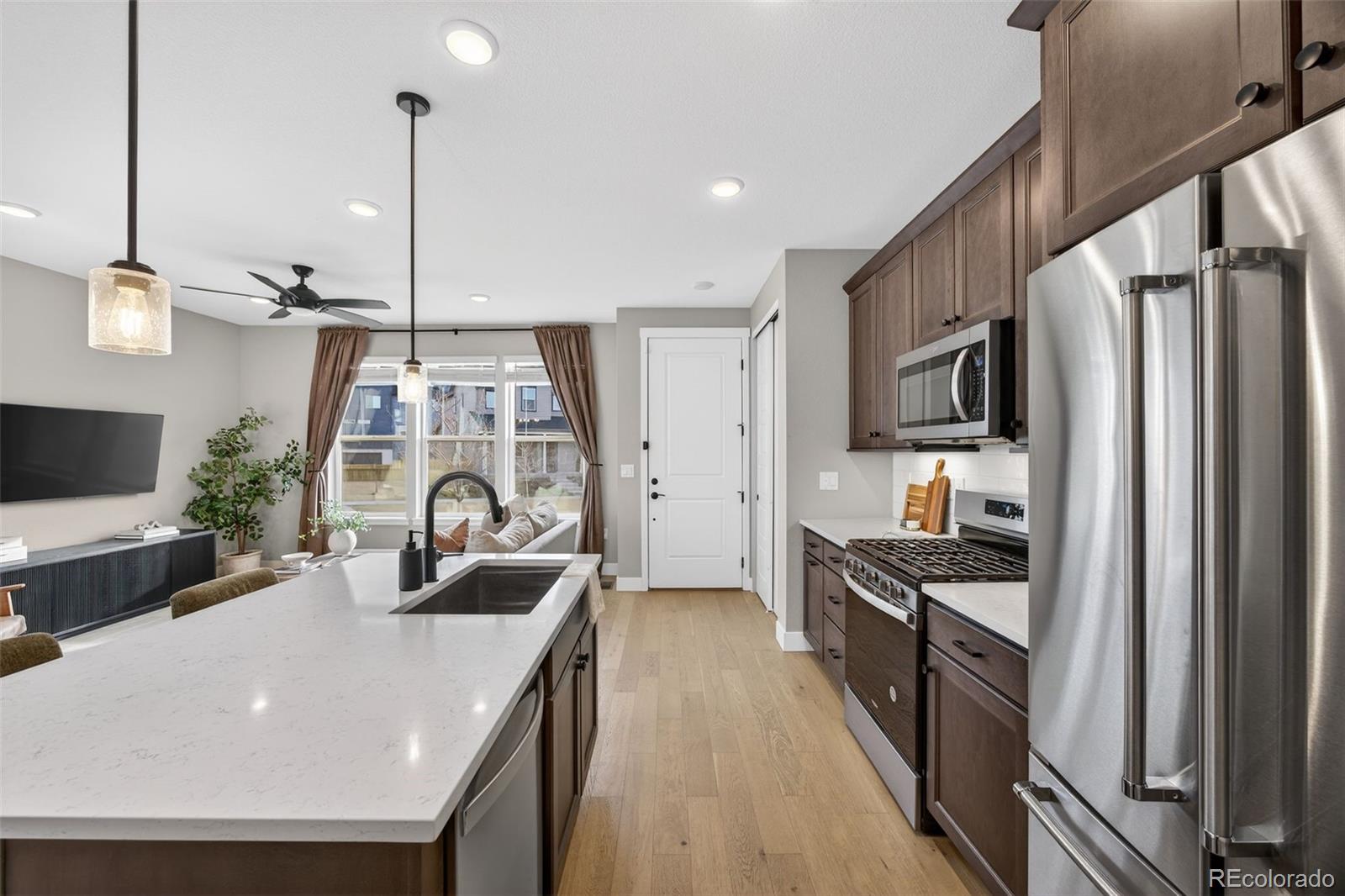 MLS Image #20 for 6258 n florence way,denver, Colorado