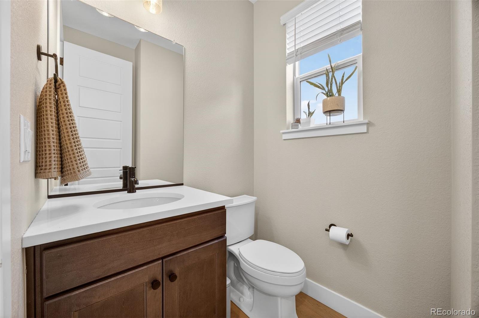 MLS Image #23 for 6258 n florence way,denver, Colorado