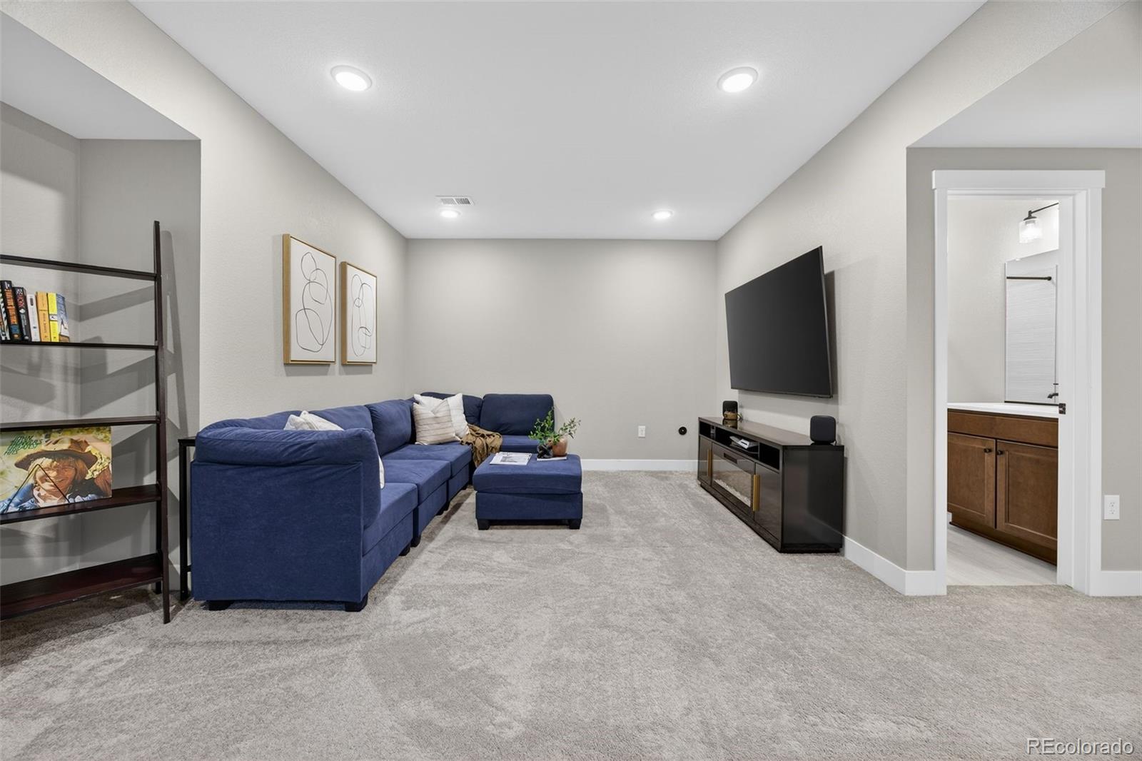 MLS Image #37 for 6258 n florence way,denver, Colorado