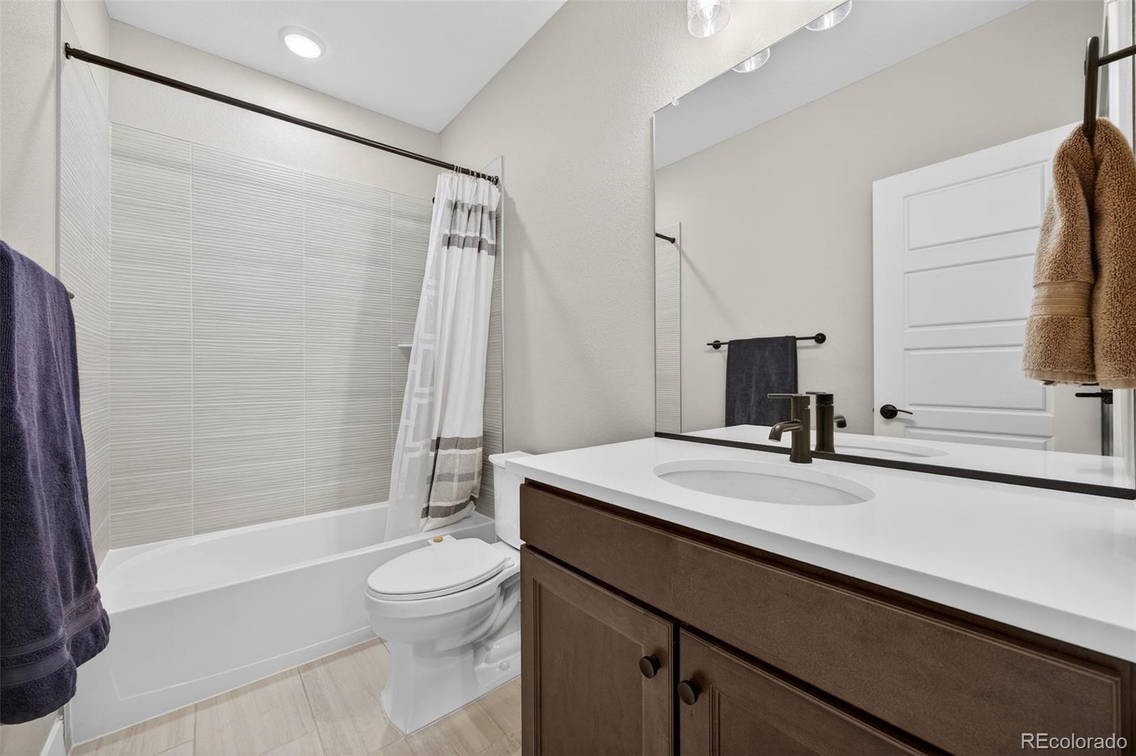 MLS Image #39 for 6258 n florence way,denver, Colorado