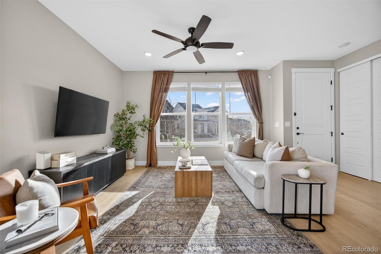MLS Image #5 for 6258 n florence way,denver, Colorado