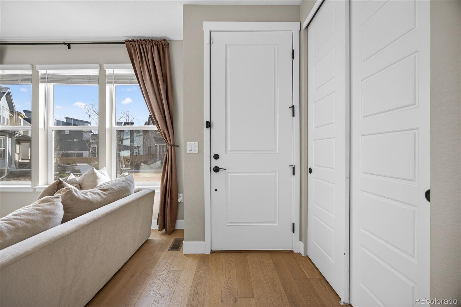 MLS Image #7 for 6258 n florence way,denver, Colorado