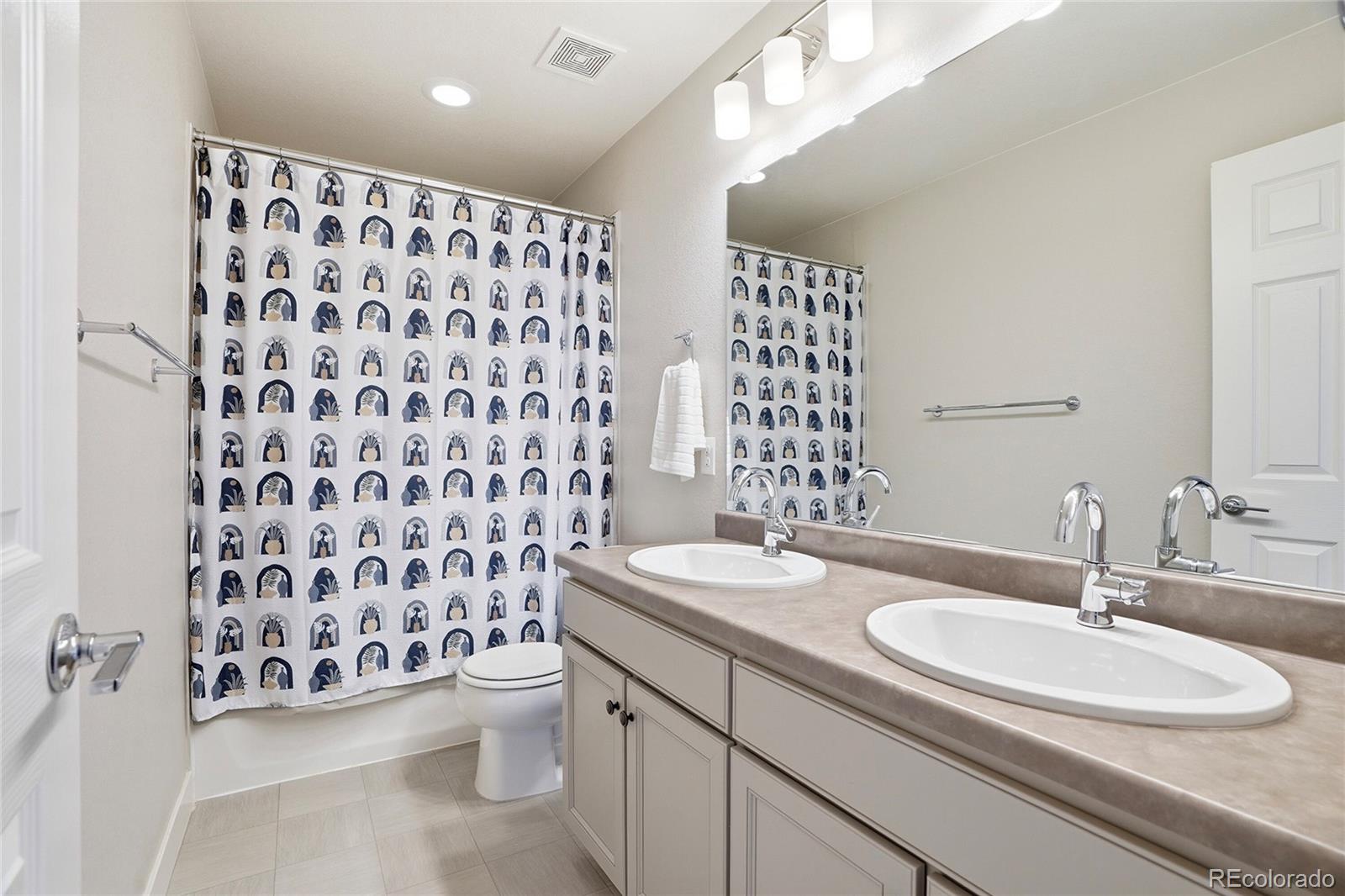 MLS Image #21 for 4708  joplin street,denver, Colorado