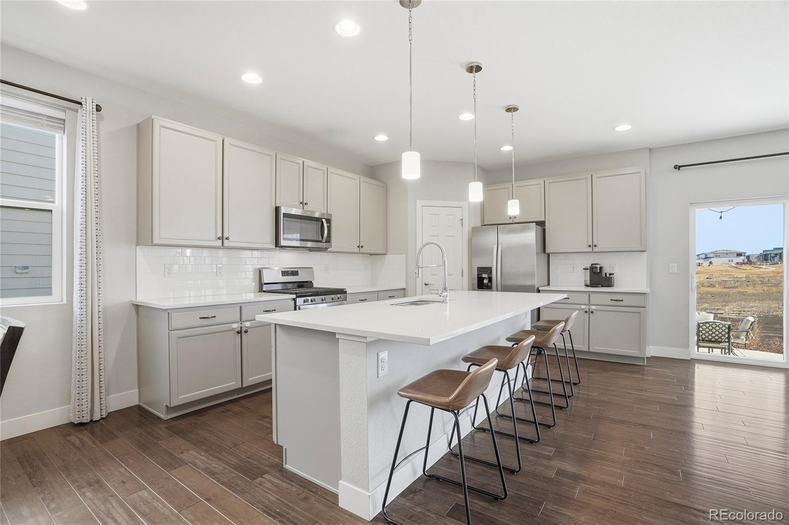 MLS Image #5 for 4708  joplin street,denver, Colorado