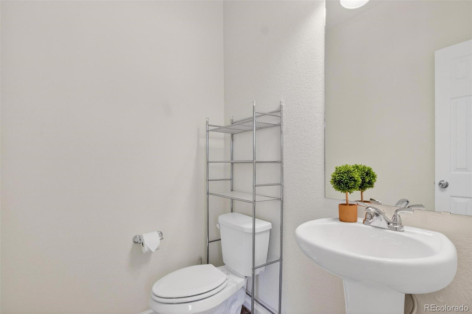 MLS Image #9 for 5557  danube street,denver, Colorado