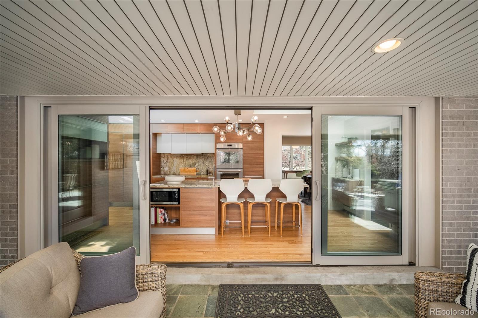 MLS Image #12 for 3977 s jasmine street,denver, Colorado