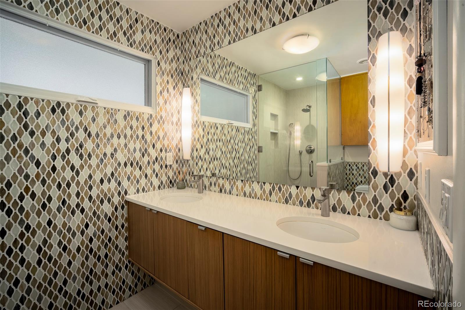 MLS Image #27 for 3977 s jasmine street,denver, Colorado