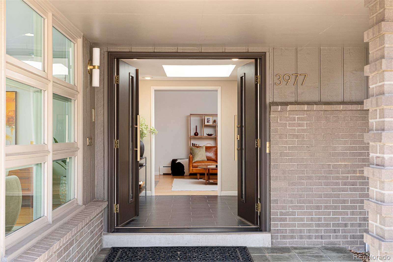 MLS Image #3 for 3977 s jasmine street,denver, Colorado