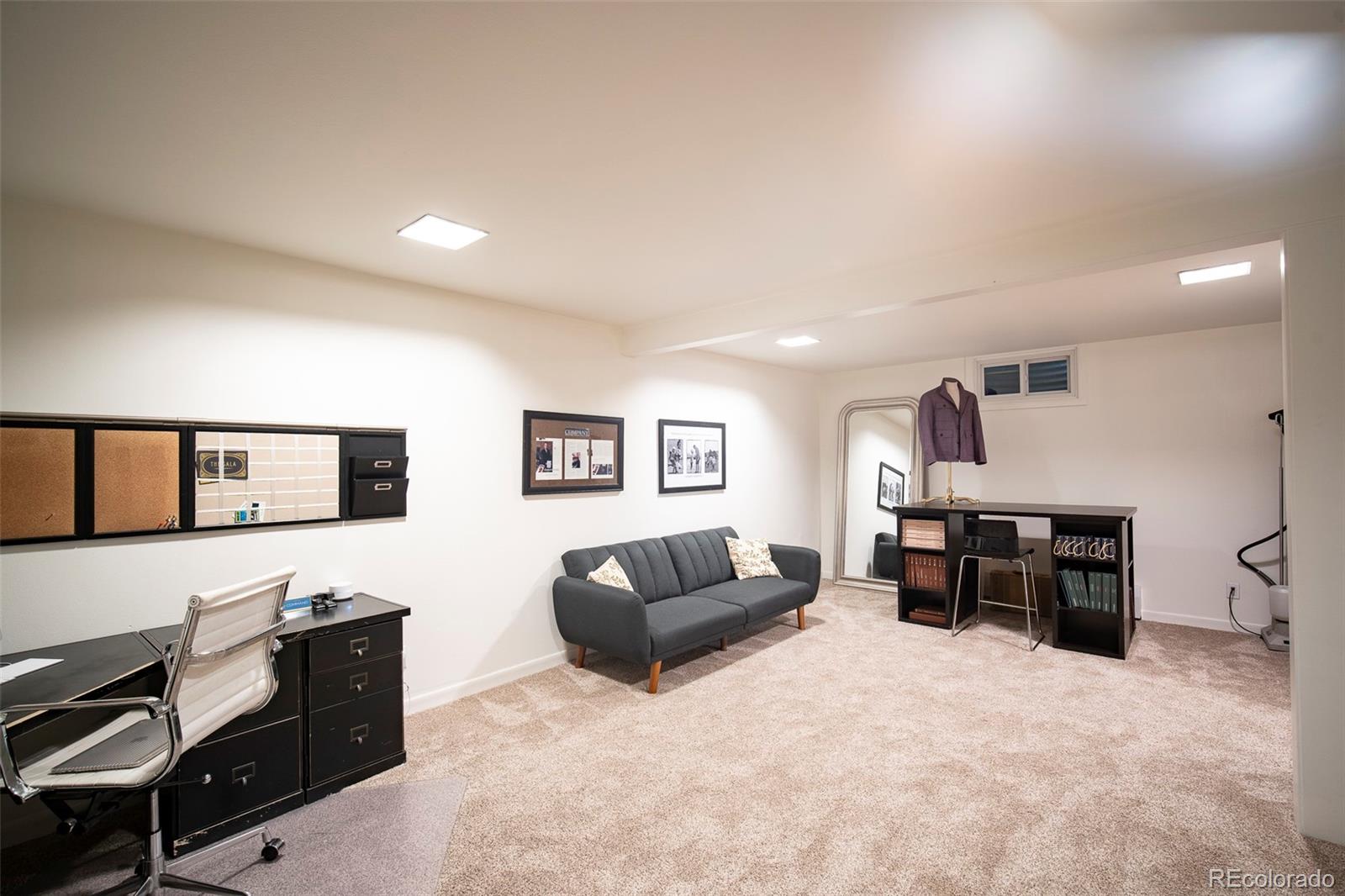 MLS Image #39 for 3977 s jasmine street,denver, Colorado