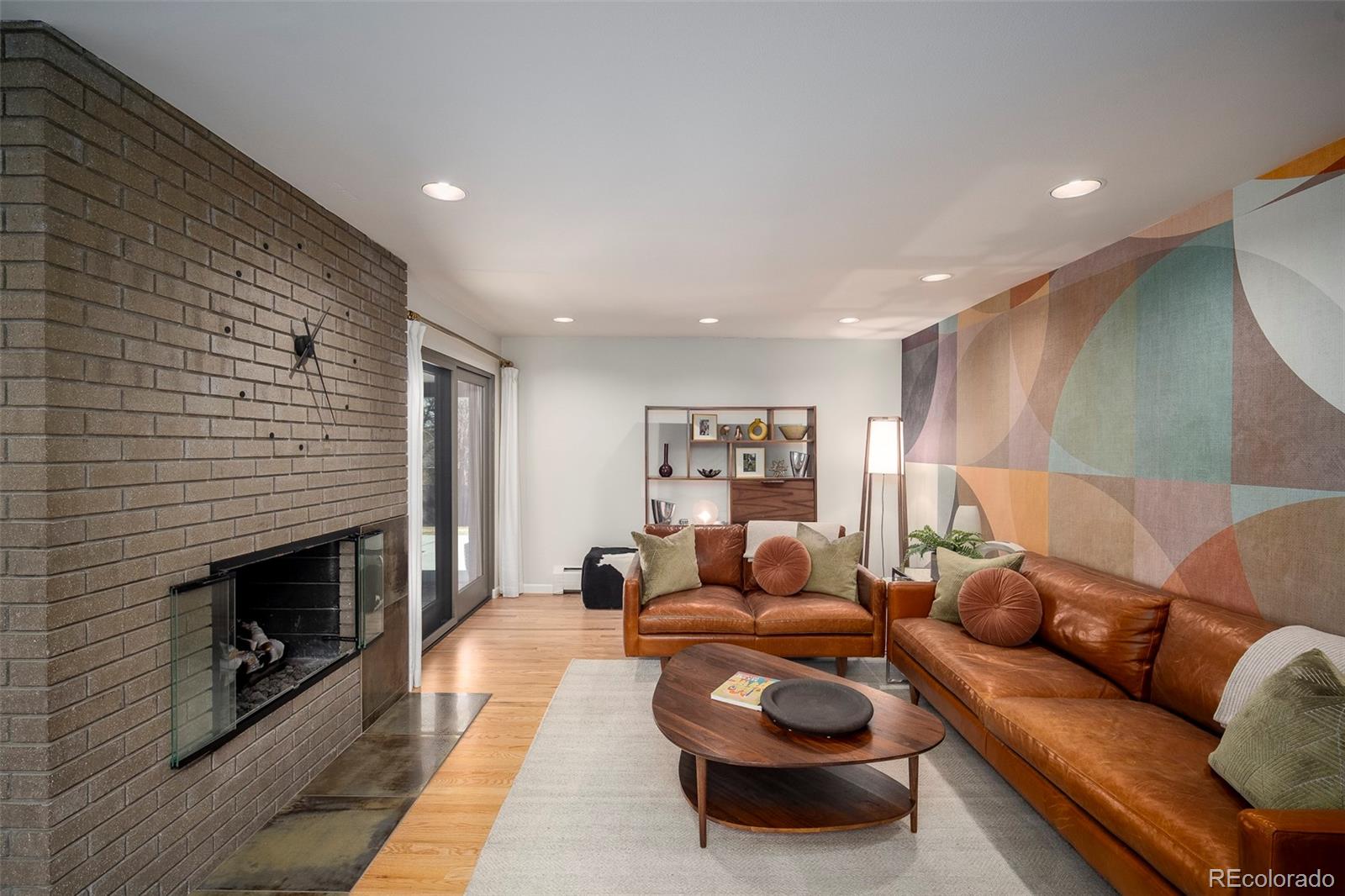 MLS Image #5 for 3977 s jasmine street,denver, Colorado