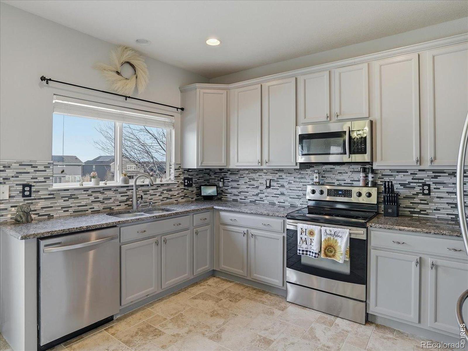 MLS Image #8 for 24703 e kansas circle,aurora, Colorado