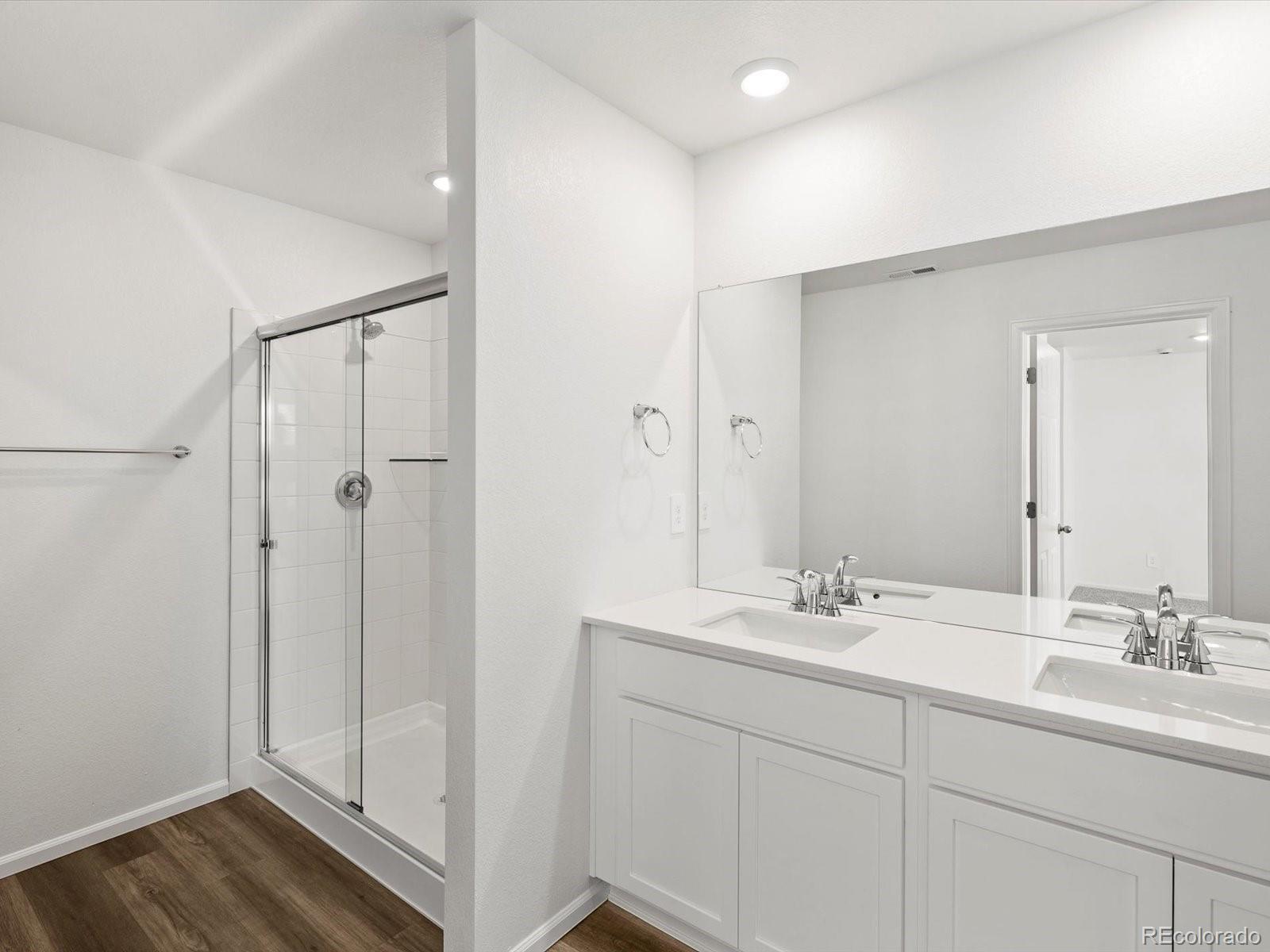 MLS Image #11 for 21097 e 65th avenue,aurora, Colorado
