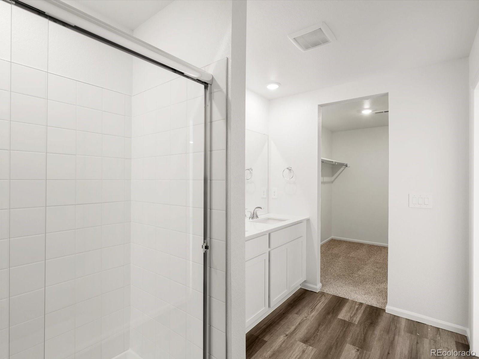 MLS Image #12 for 21097 e 65th avenue,aurora, Colorado