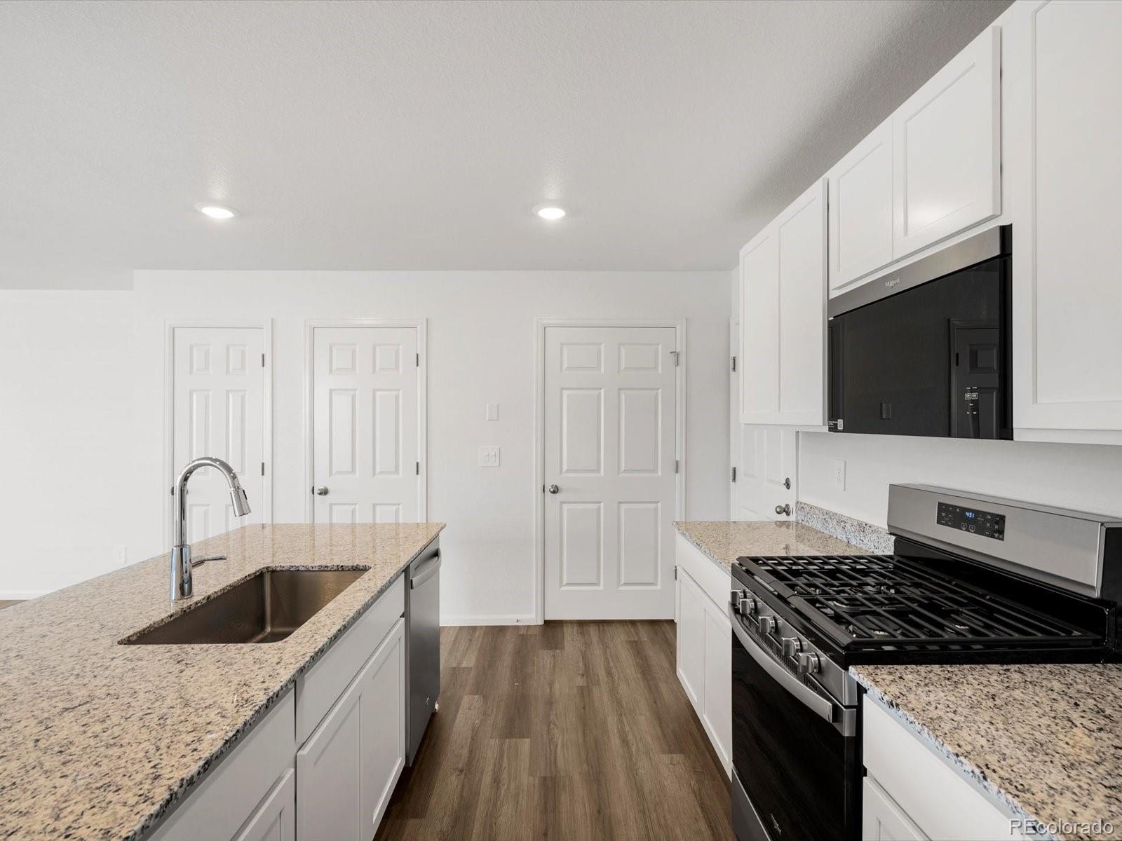 MLS Image #20 for 21097 e 65th avenue,aurora, Colorado