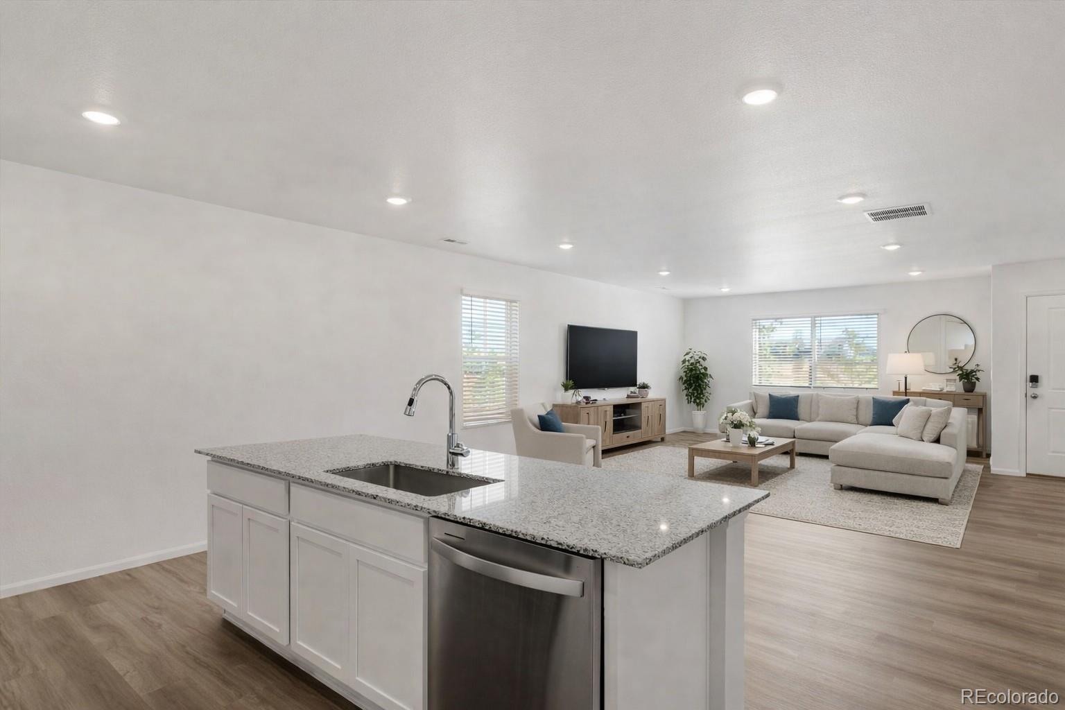 MLS Image #4 for 21097 e 65th avenue,aurora, Colorado