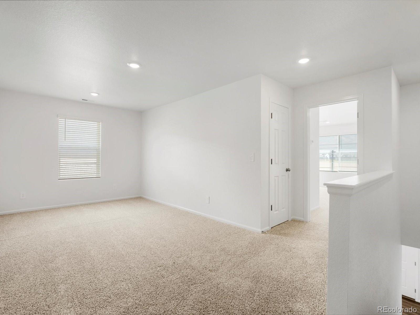 MLS Image #7 for 21097 e 65th avenue,aurora, Colorado