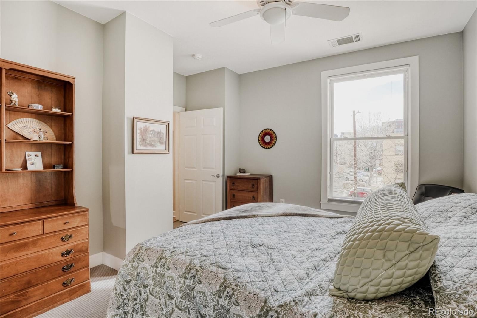 MLS Image #16 for 1630 n clarkson street 216,denver, Colorado