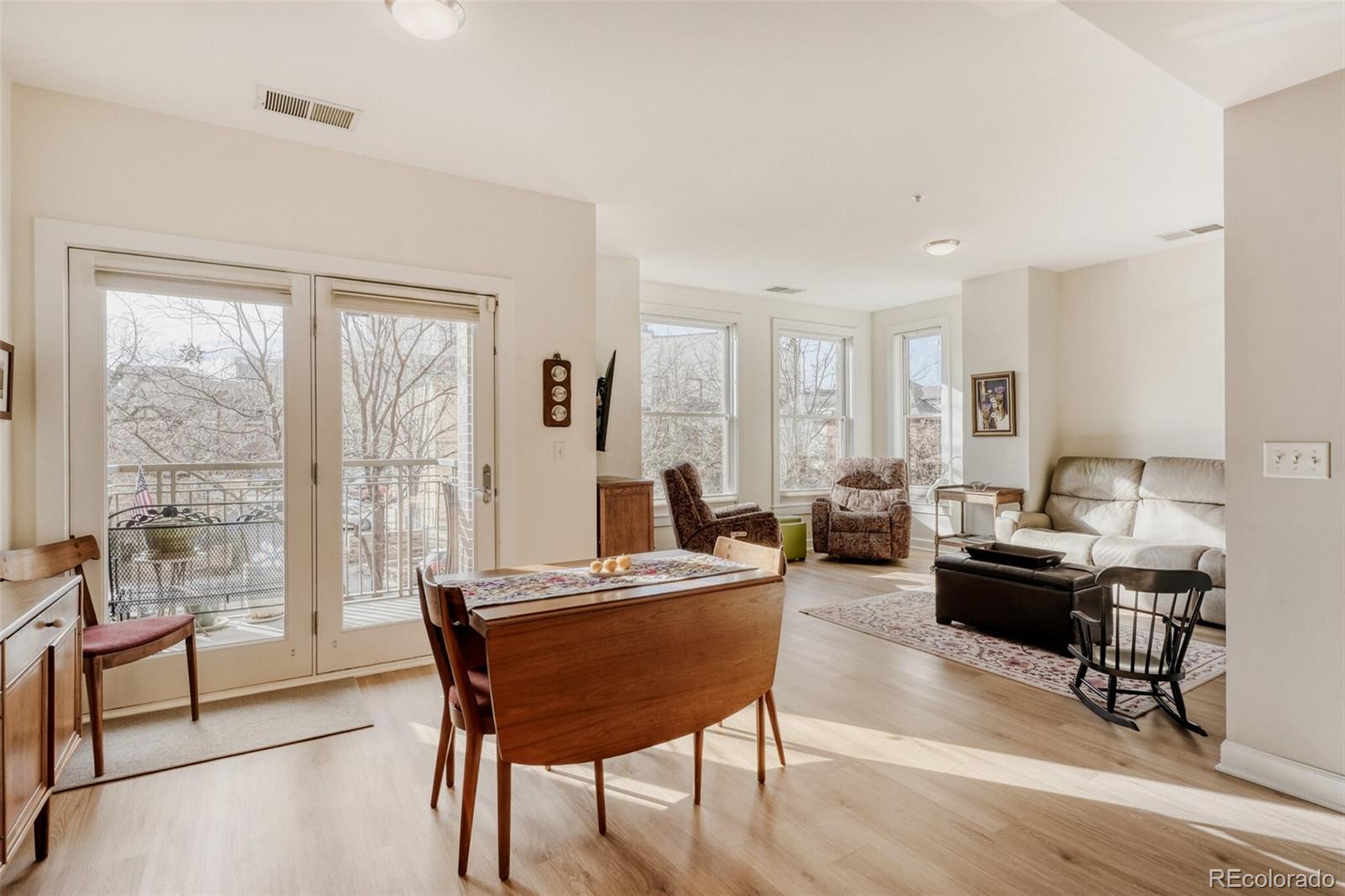 MLS Image #6 for 1630 n clarkson street 216,denver, Colorado