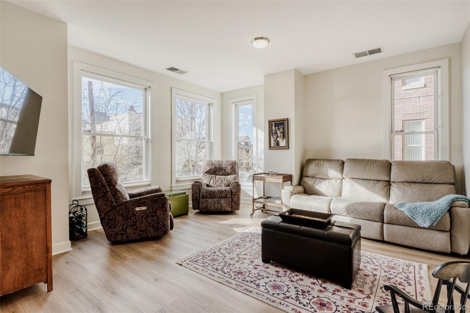 MLS Image #7 for 1630 n clarkson street 216,denver, Colorado