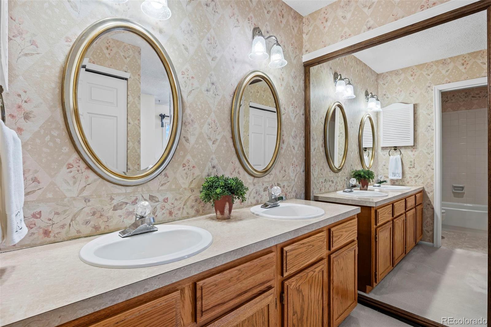 MLS Image #18 for 8233 s high court ,centennial, Colorado