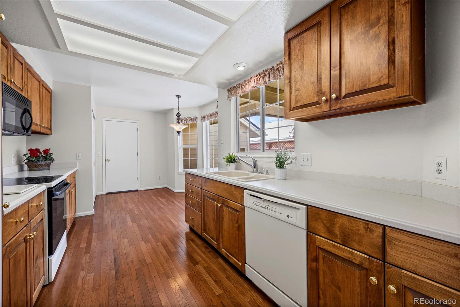 MLS Image #4 for 8233 s high court ,centennial, Colorado