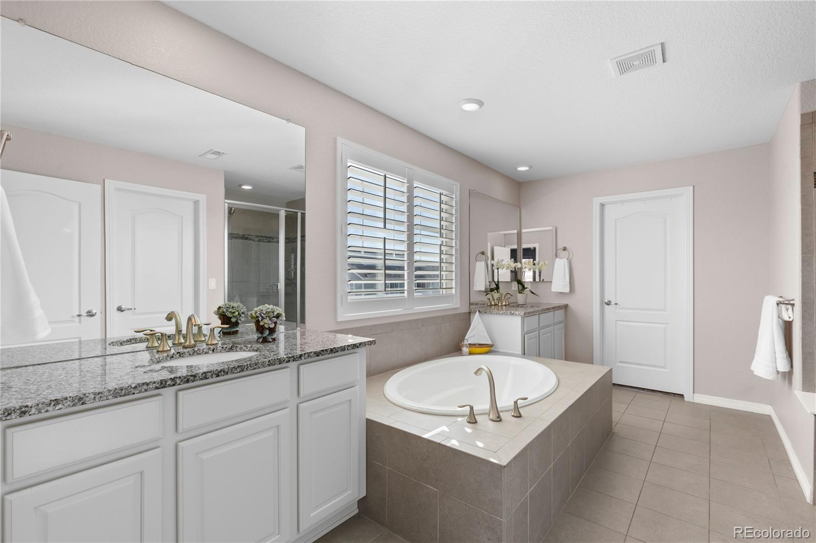 MLS Image #23 for 27267 e jamison place,aurora, Colorado