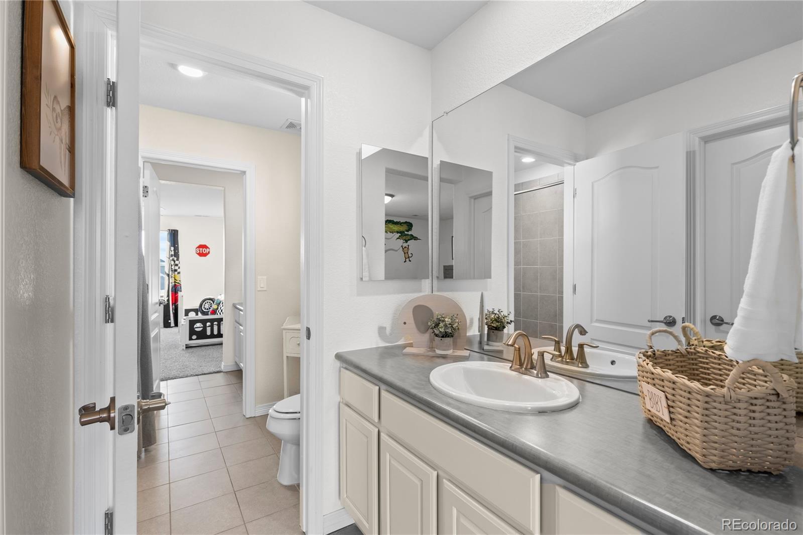 MLS Image #28 for 27267 e jamison place,aurora, Colorado