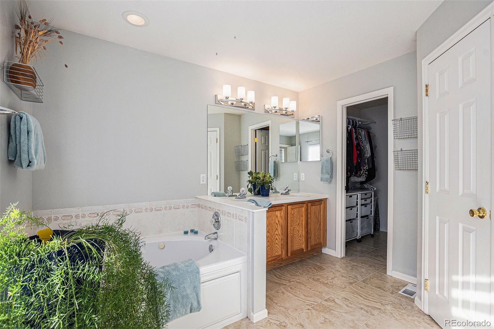 MLS Image #17 for 22370 e dorado avenue,aurora, Colorado