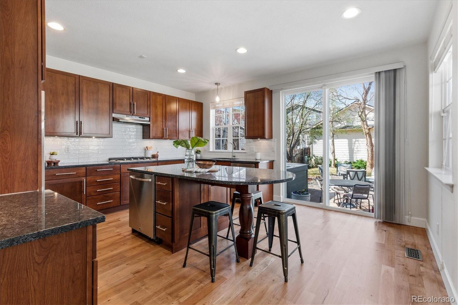 MLS Image #10 for 2531 n xenia street,denver, Colorado