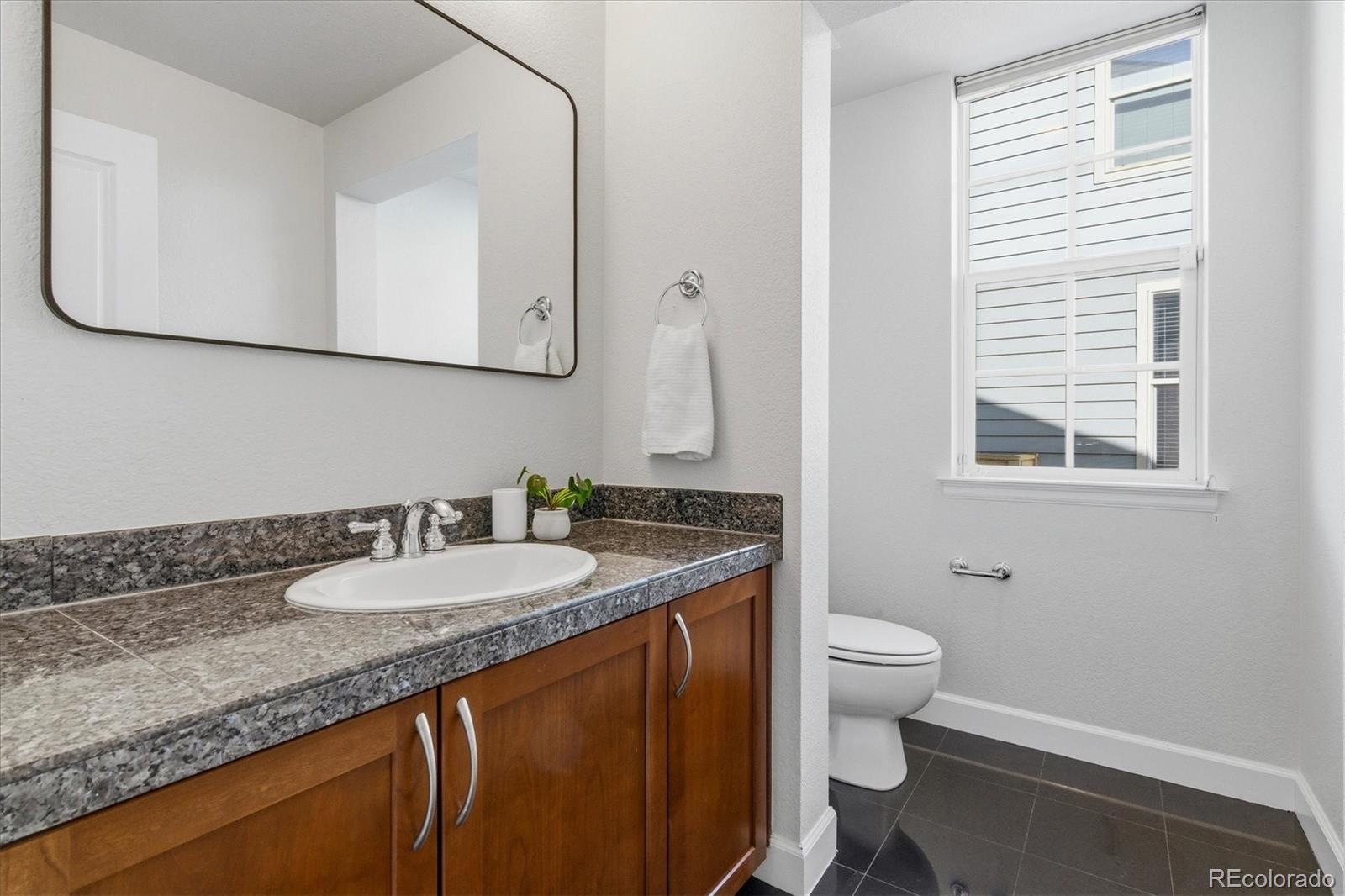 MLS Image #15 for 2531 n xenia street,denver, Colorado