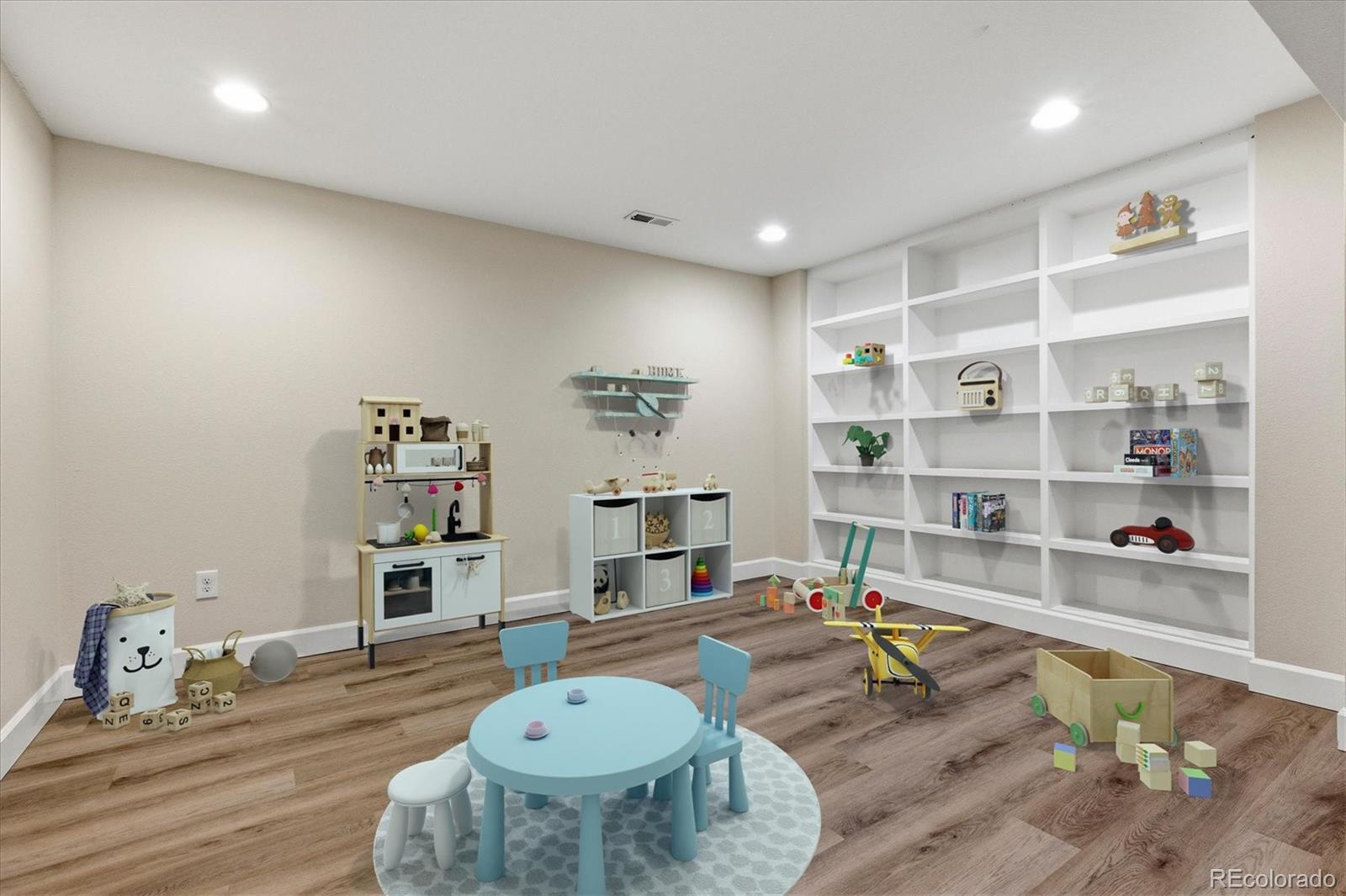 MLS Image #30 for 2531 n xenia street,denver, Colorado