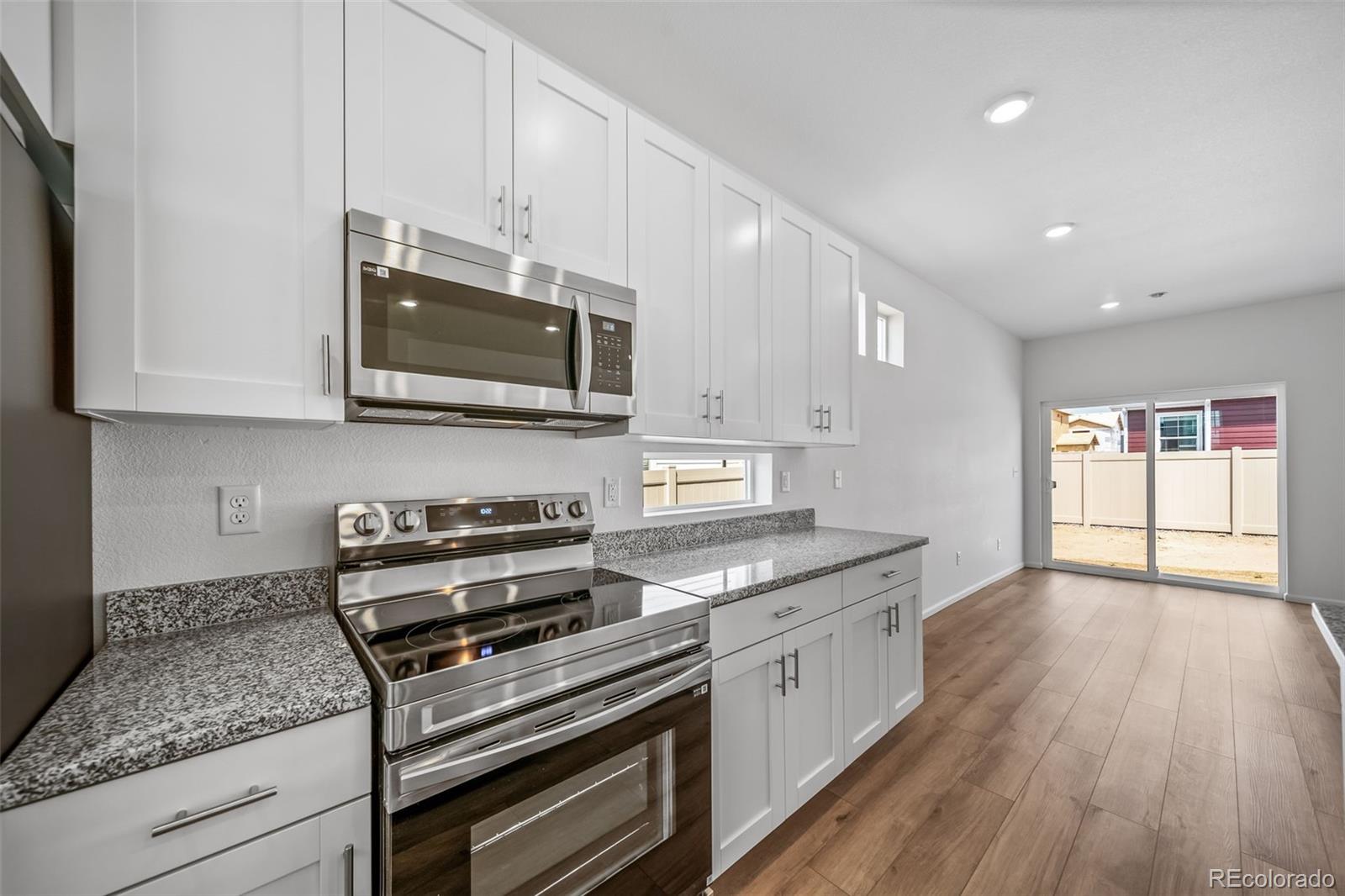MLS Image #5 for 22335 e 39th avenue,aurora, Colorado