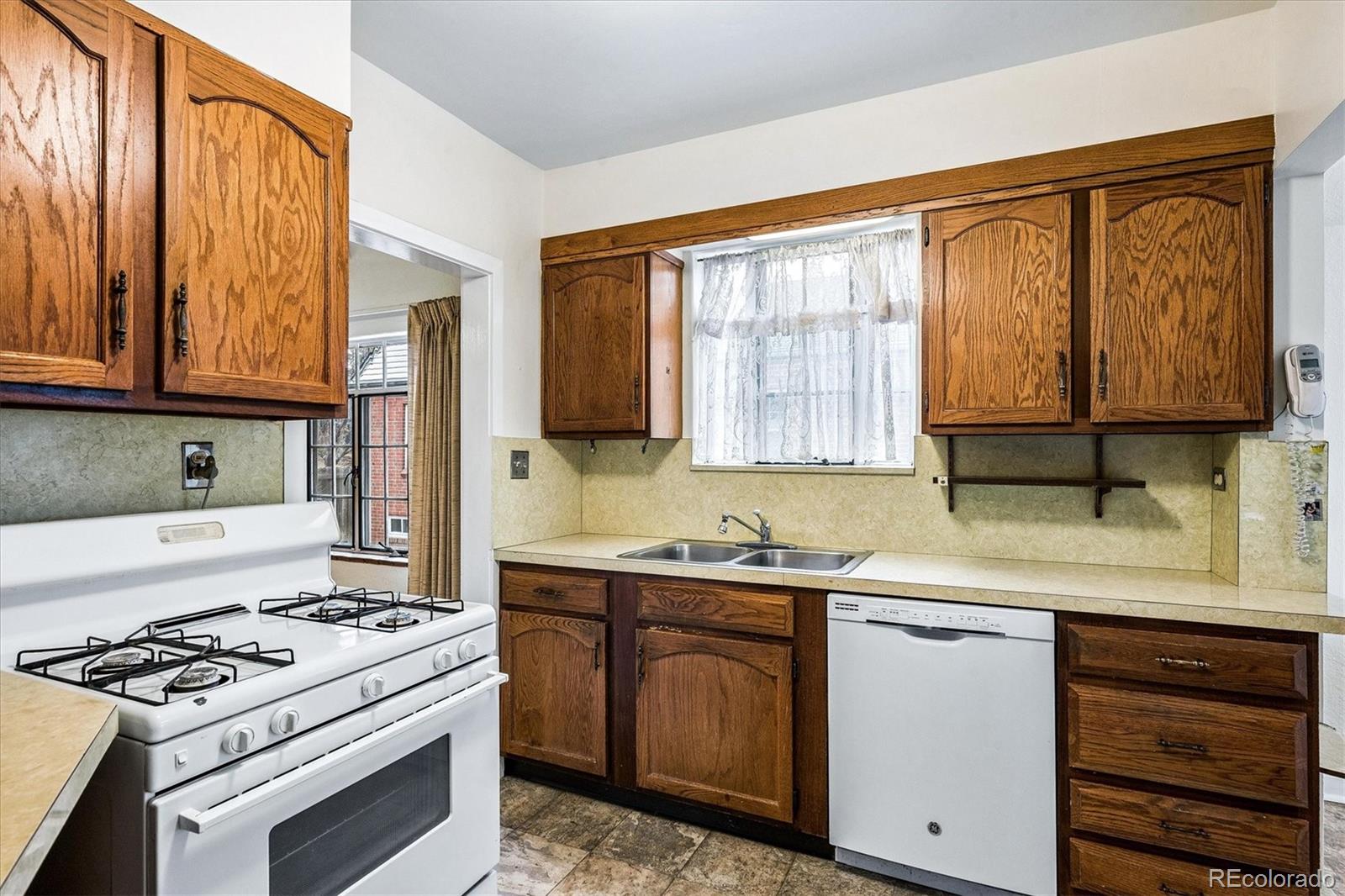 MLS Image #13 for 1235  grape street,denver, Colorado