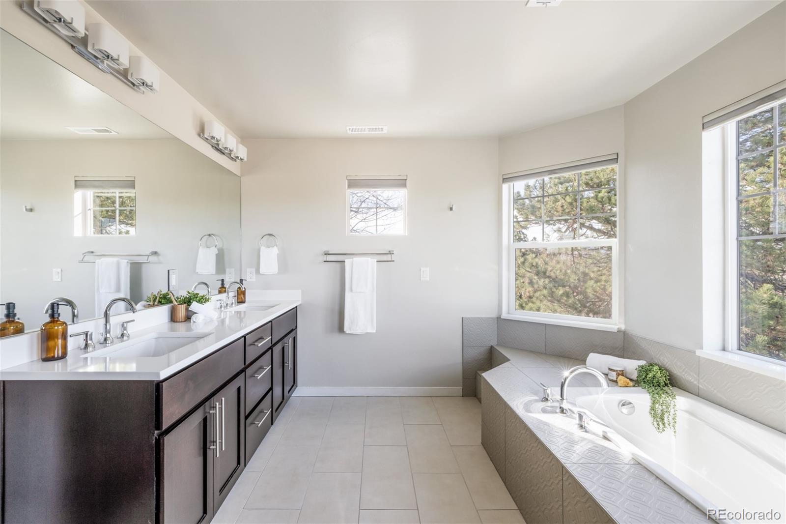 MLS Image #13 for 11650 w 20th avenue,lakewood, Colorado