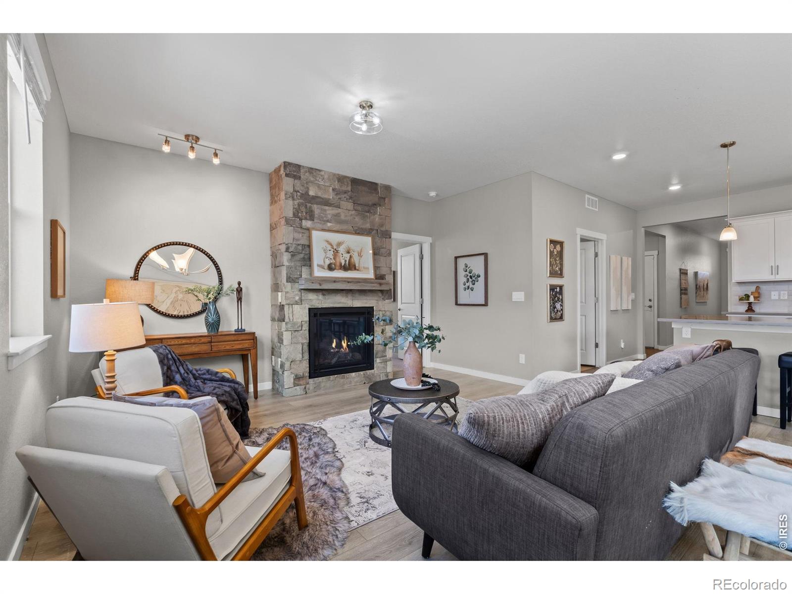 MLS Image #4 for 1577  sun river road,berthoud, Colorado