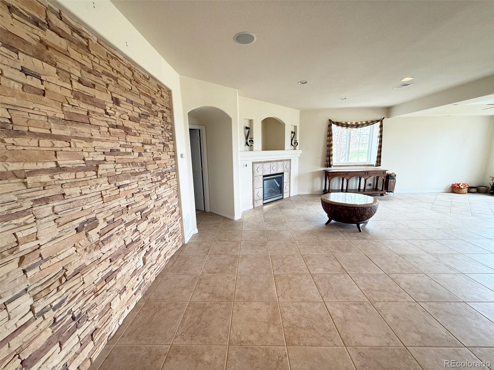 MLS Image #14 for 21753 e rowland circle,aurora, Colorado