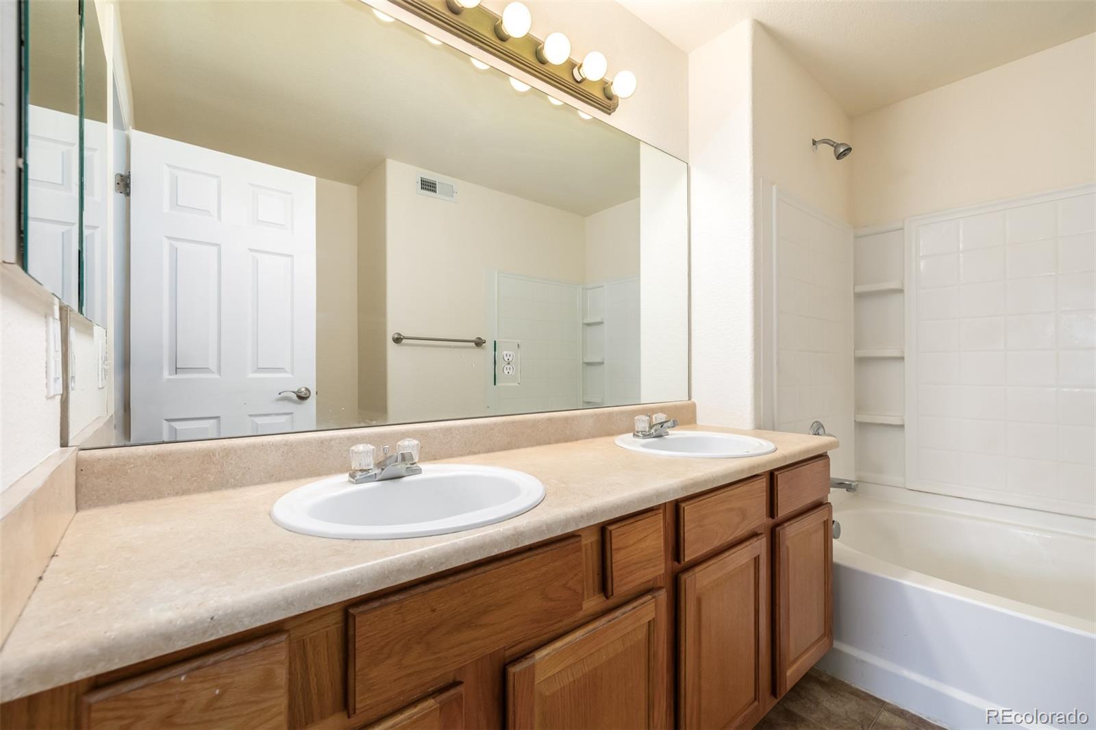 MLS Image #19 for 4608  copeland loop 201,highlands ranch, Colorado