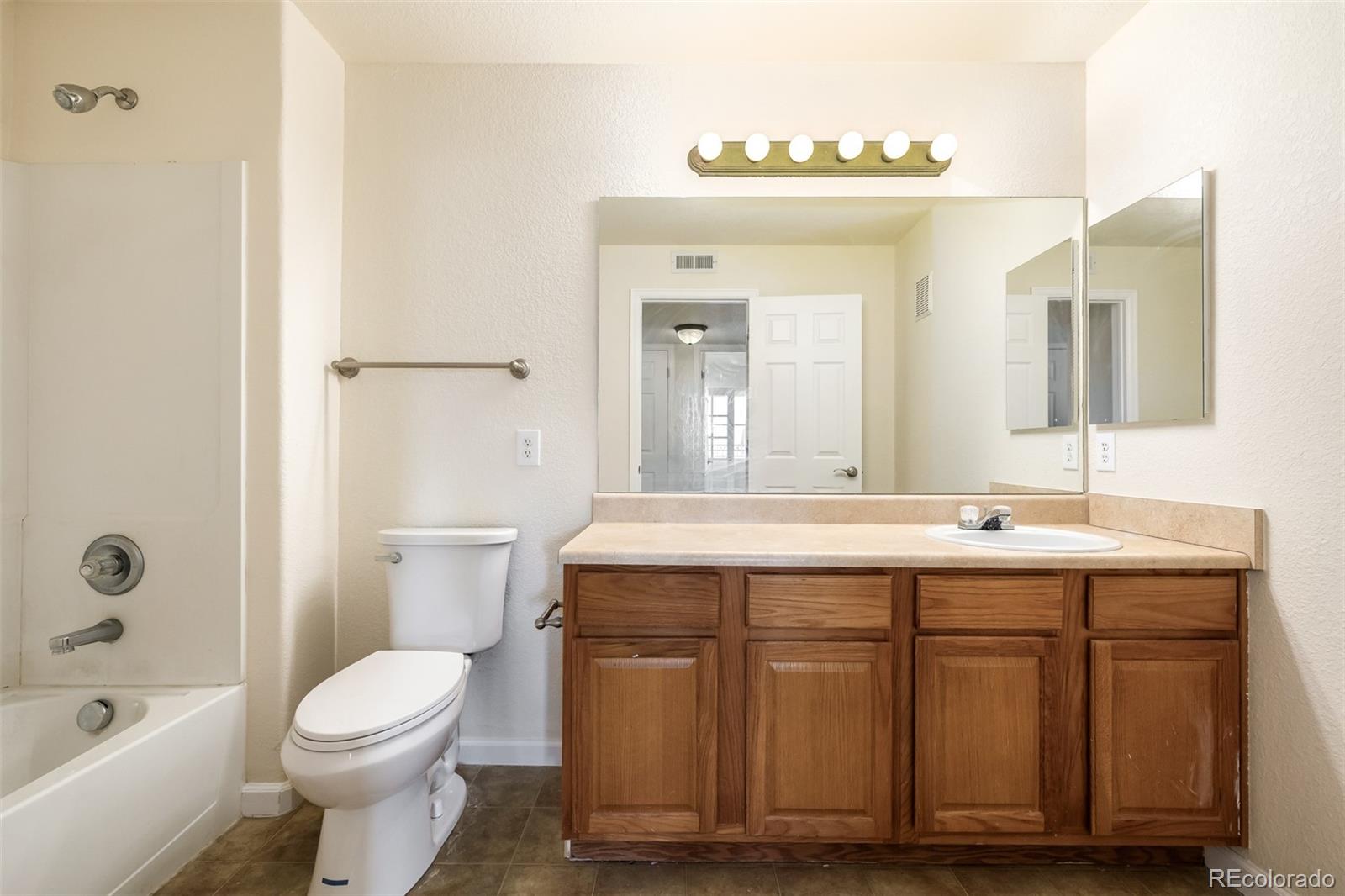 MLS Image #26 for 4608  copeland loop 201,highlands ranch, Colorado