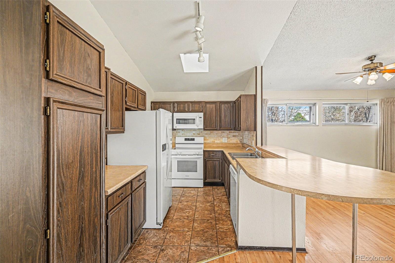 MLS Image #11 for 7110 s franklin way,centennial, Colorado
