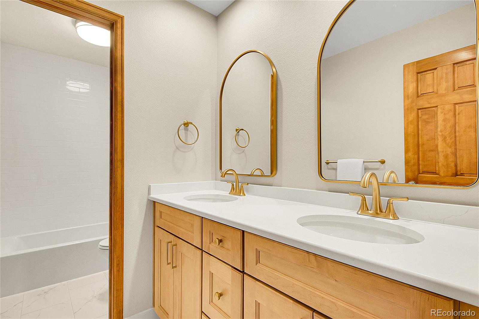 MLS Image #33 for 7937 s clayton circle,centennial, Colorado