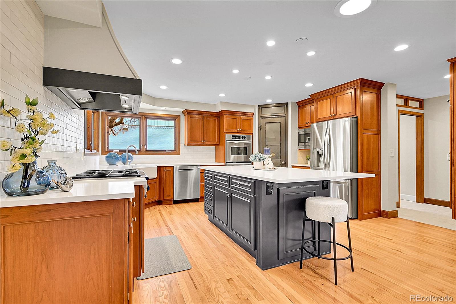 MLS Image #9 for 7937 s clayton circle,centennial, Colorado