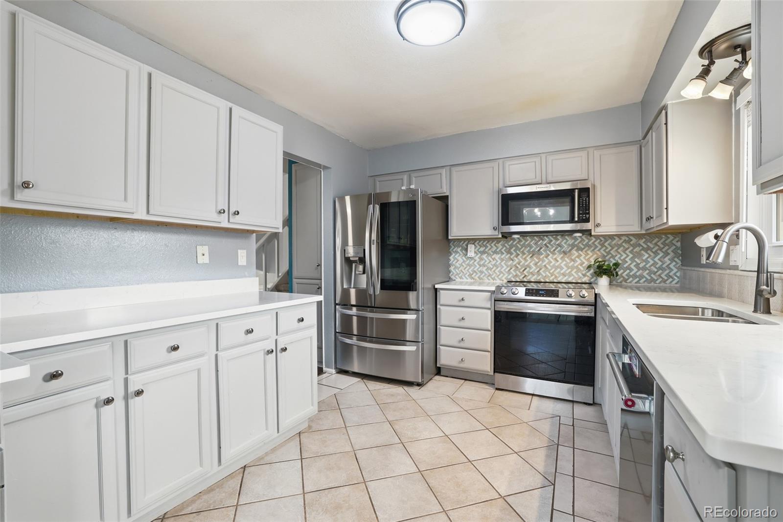 MLS Image #14 for 3949 s hannibal street,aurora, Colorado