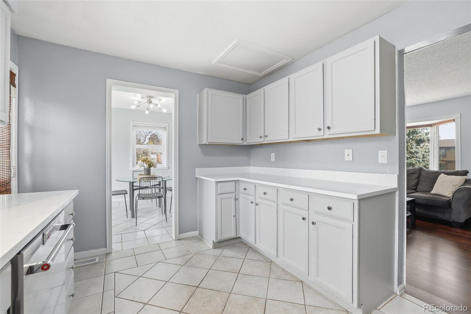 MLS Image #16 for 3949 s hannibal street,aurora, Colorado