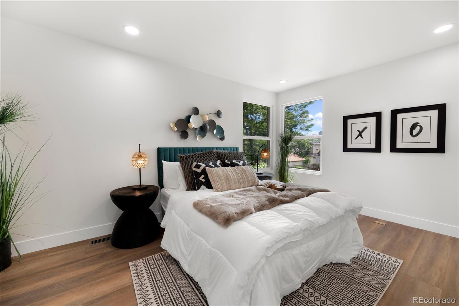 MLS Image #11 for 2849 n vine street,denver, Colorado