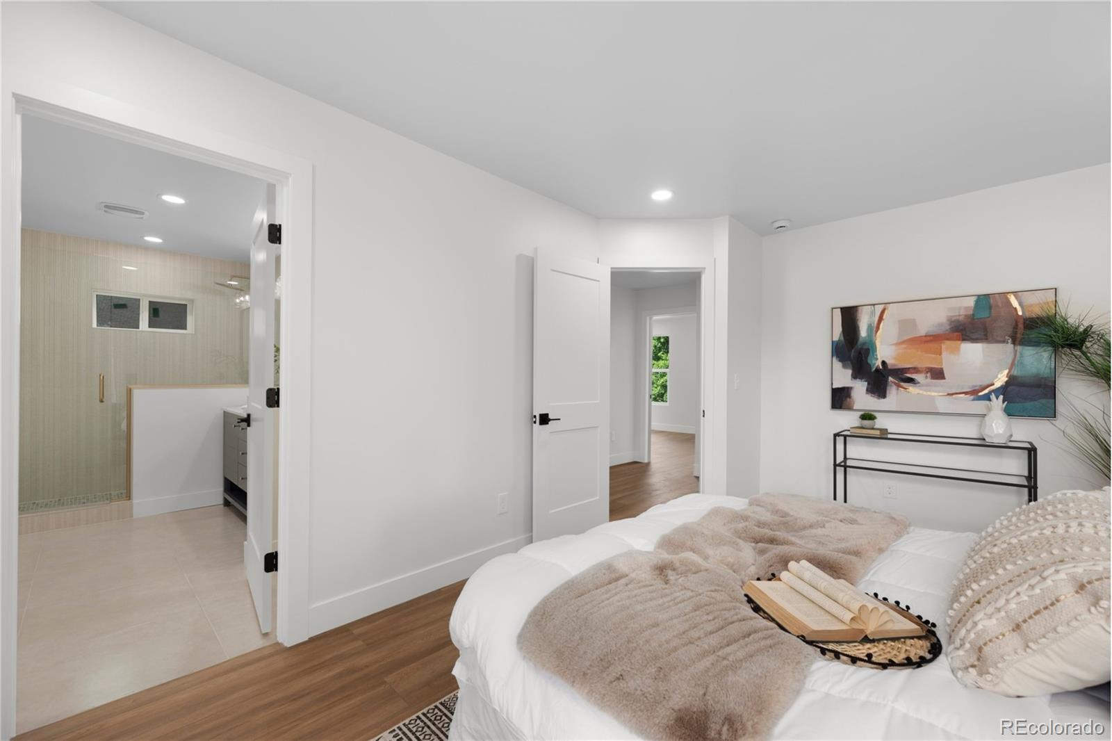 MLS Image #12 for 2849 n vine street,denver, Colorado