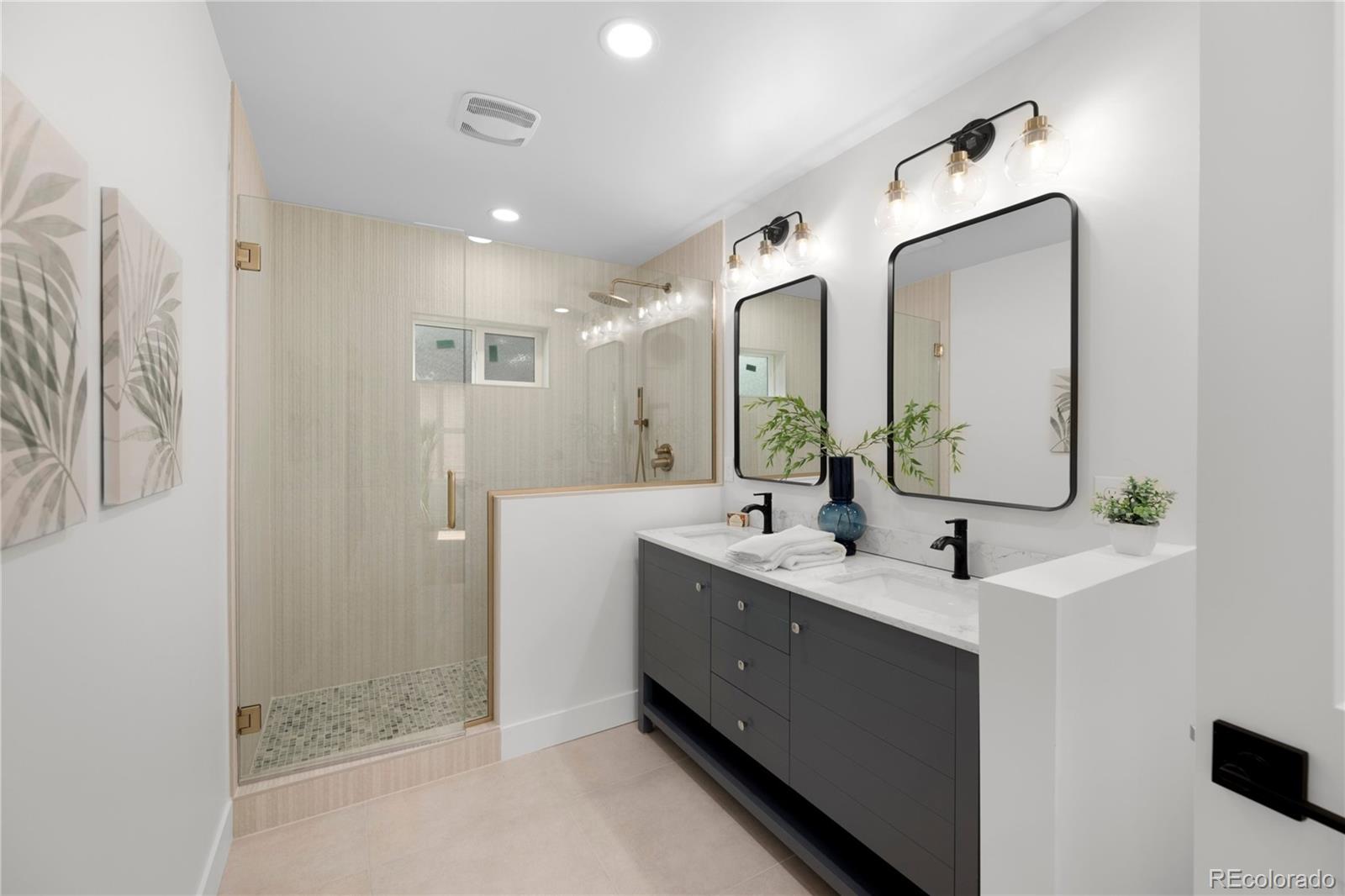 MLS Image #13 for 2849 n vine street,denver, Colorado