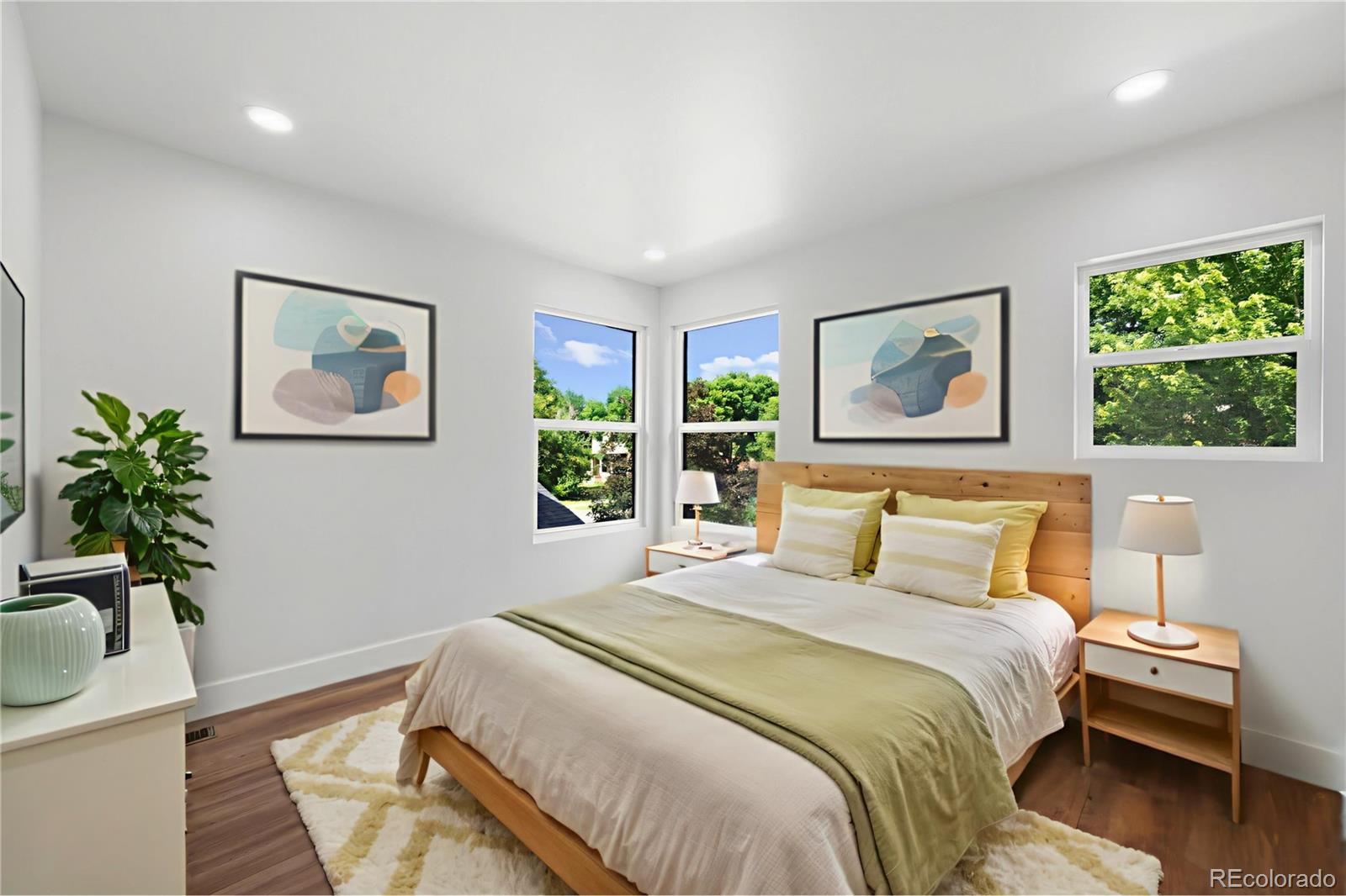MLS Image #20 for 2849 n vine street,denver, Colorado