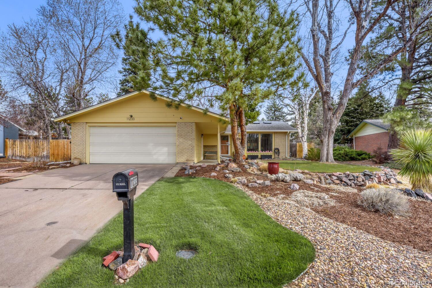 MLS Image #2 for 11233 e harvard drive,aurora, Colorado
